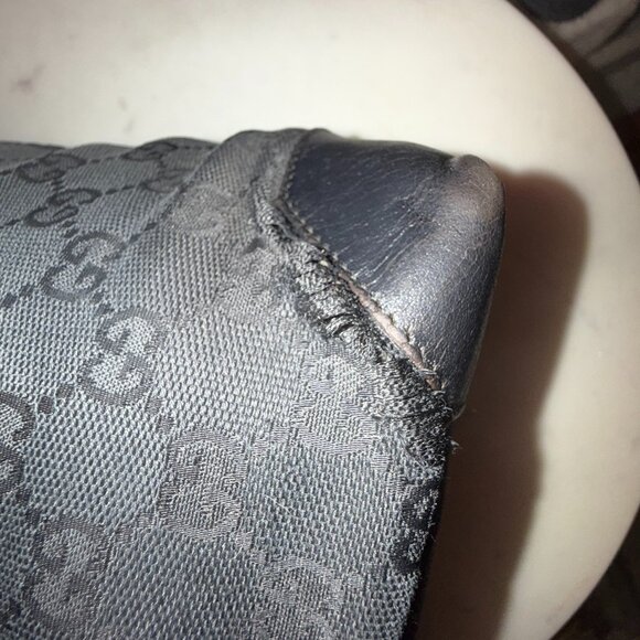 GUCCI Vintage Signature GG Canvas/Leather Tote Bag (REHAB- NEEDS SOME LOVE) - Picture 5 of 16